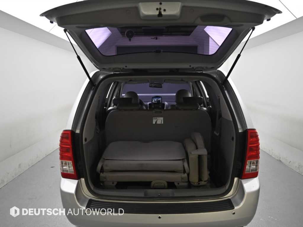 KIA Carnival 2013 Plateado - Importación desde Corea - HF Imports Iquique - Foto 19