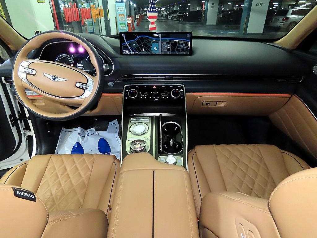 Genesis GV80 - Vista 10