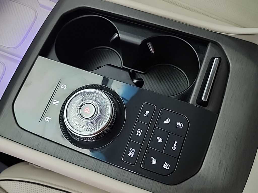 KIA K8 - Vista 8