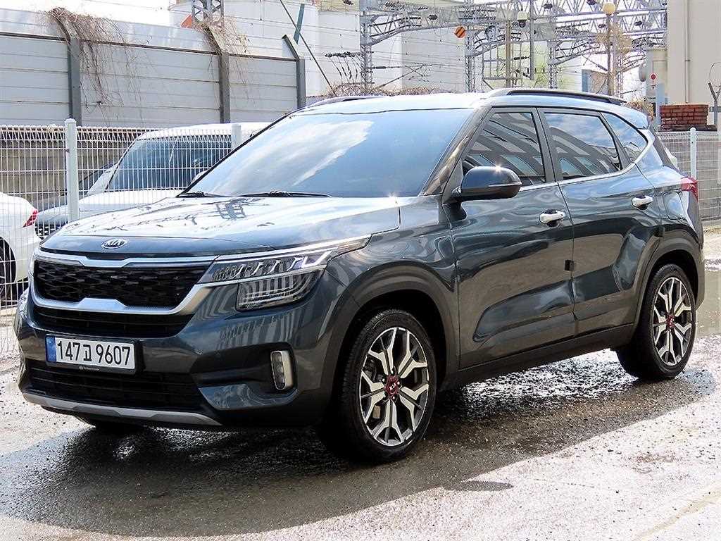 KIA Seltos - Vista 2