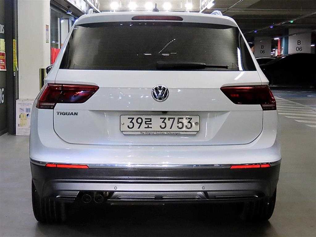 Volkswagen Tiguan - Vista 5