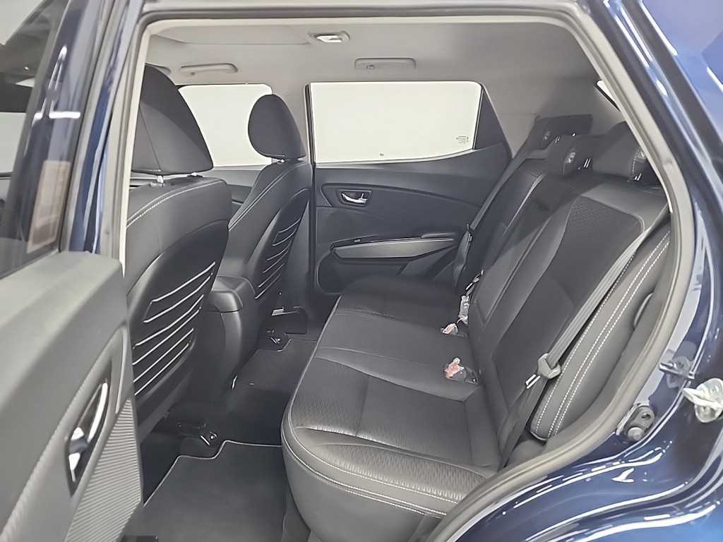 Ssangyong Tivoli - Vista 12