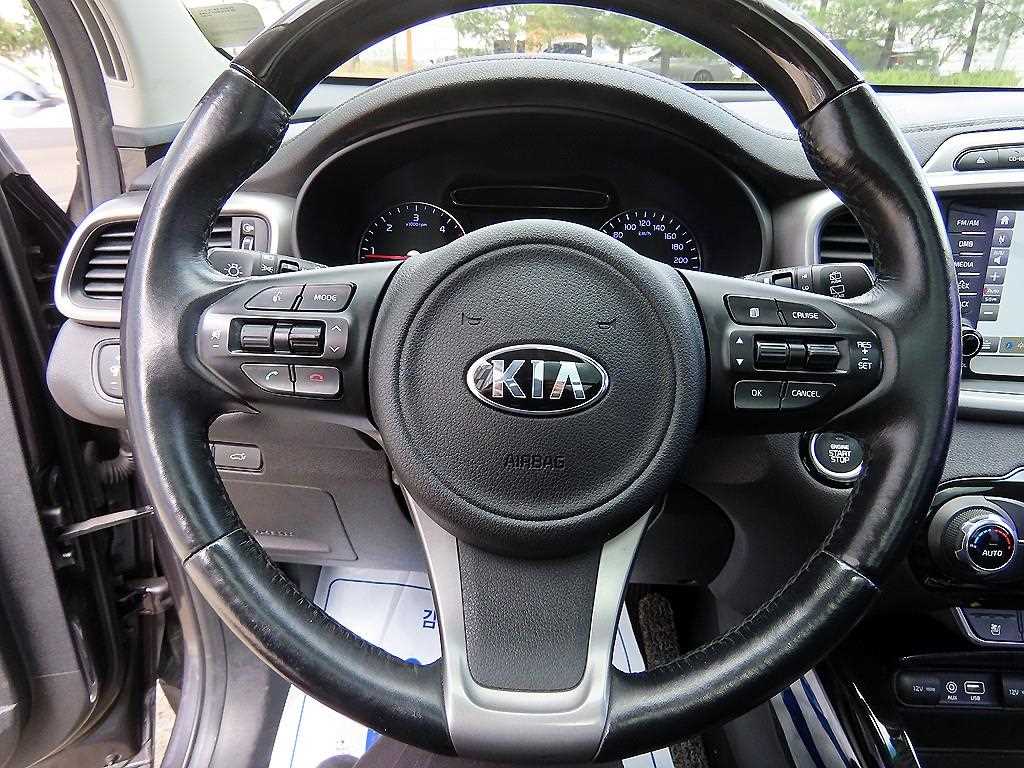 KIA Sorento - Vista 8