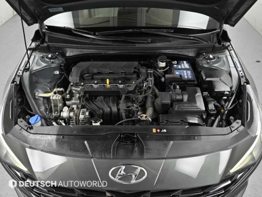 HYUNDAI Avante - Vista 6