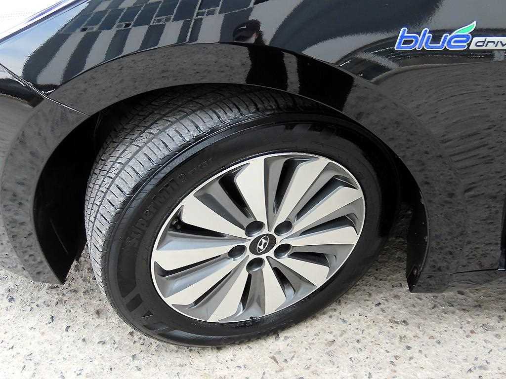 HYUNDAI Grandeur 2015 Negro - Importación desde Corea - HF Imports Iquique - Foto 20