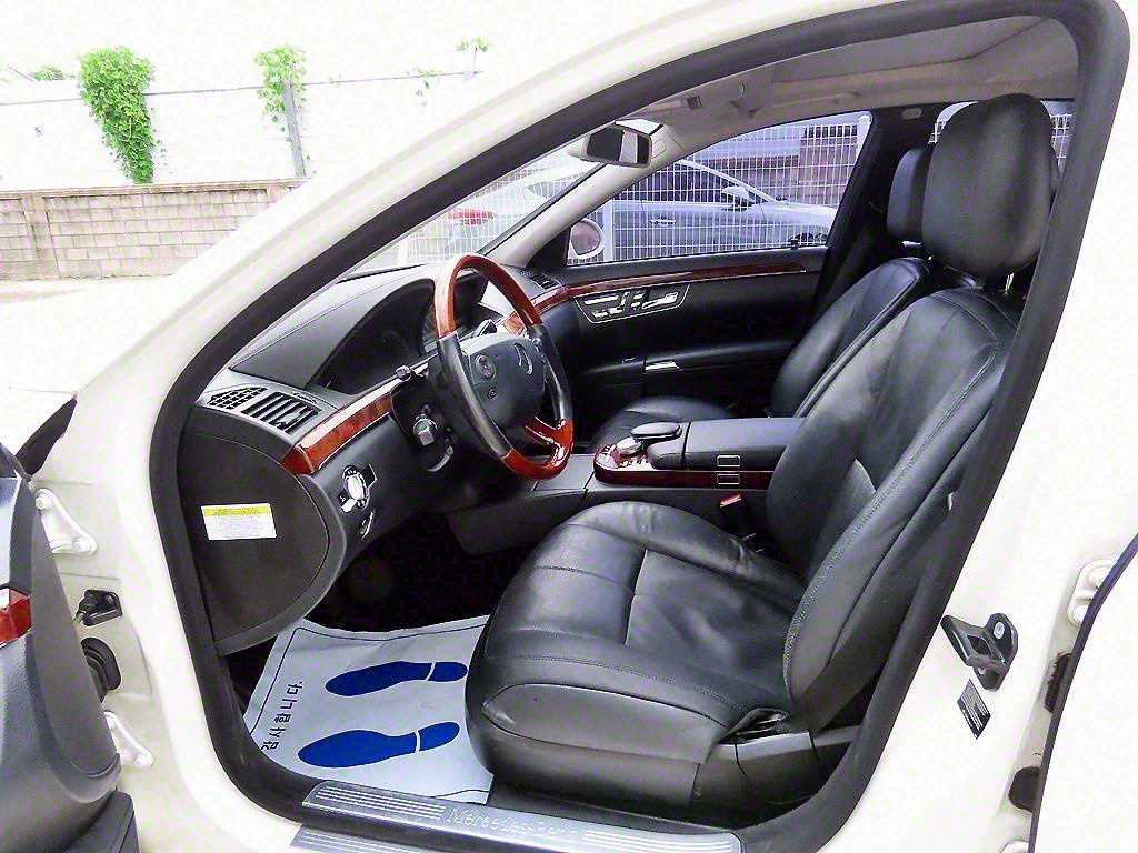 Mercedes Benz S Class - Vista 5