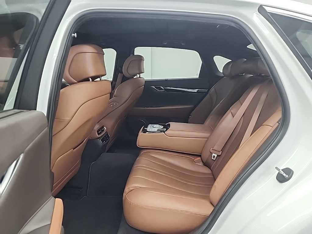 Genesis G80 - Vista 12