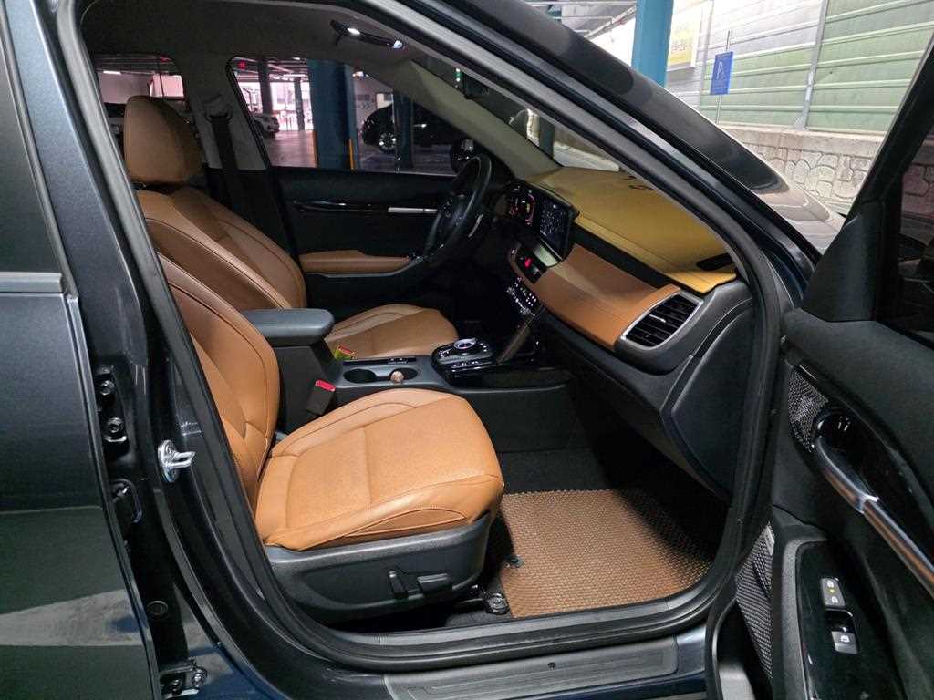 KIA Seltos - Vista 9