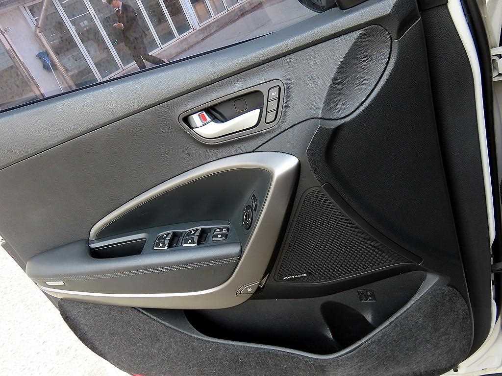 HYUNDAI Santa Fe - Vista 11