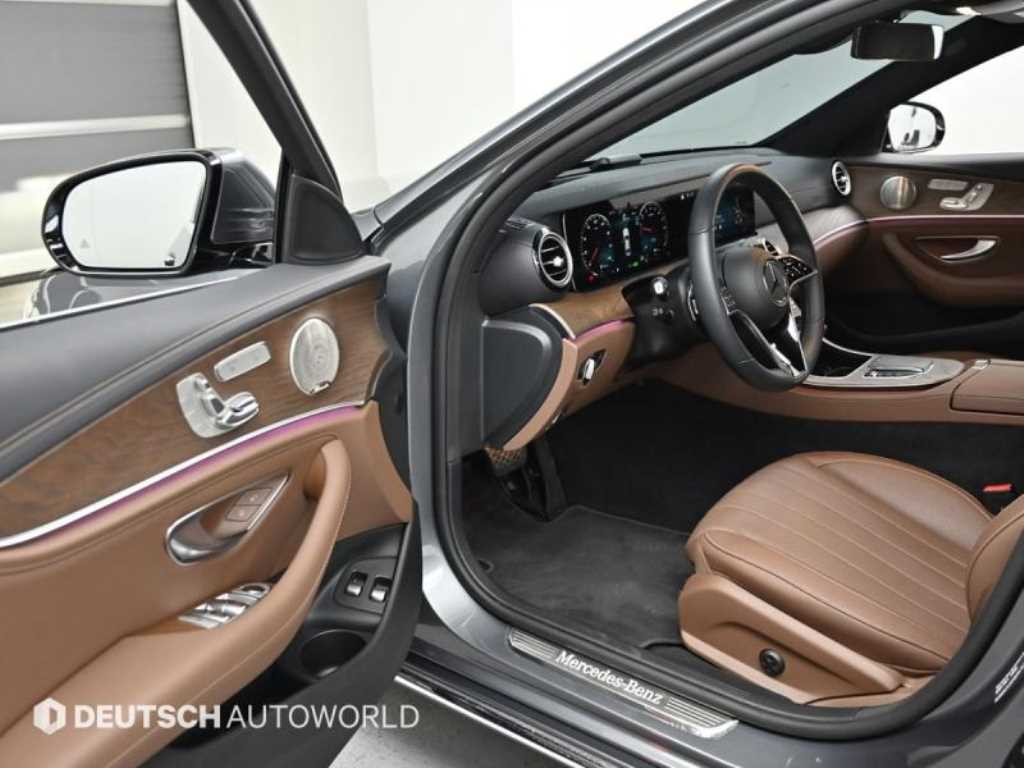 Mercedes Benz E class - Vista 11