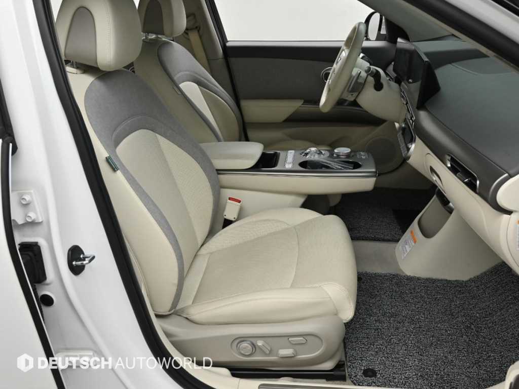 Genesis GV60 - Vista 10