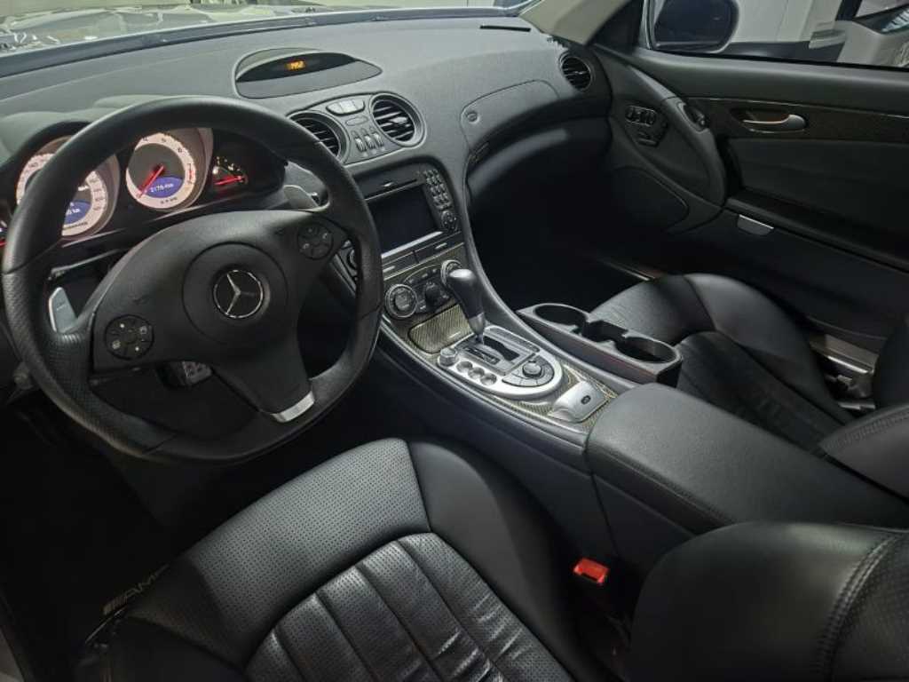 Mercedes Benz SL Class - Vista 10