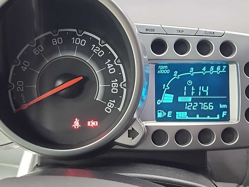 Chevrolet Spark 2012 Plateado - Importación desde Corea - HF Imports Iquique - Foto 14