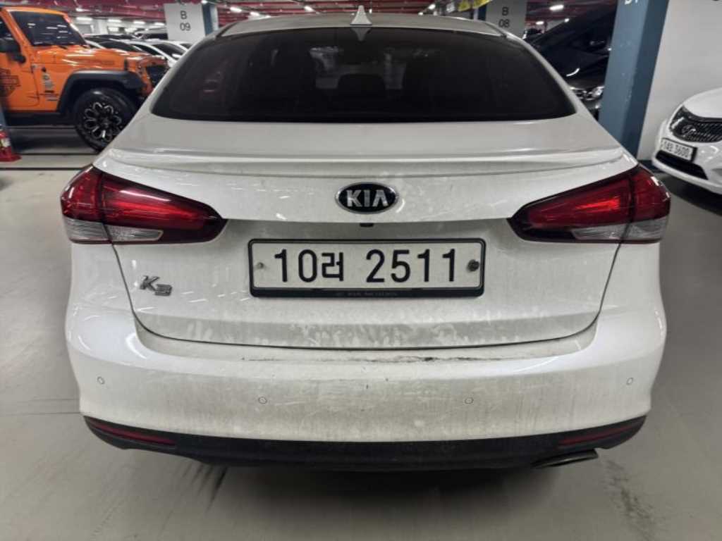 KIA K3 - Vista 4