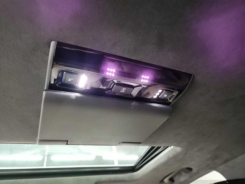 Cadillac Escalade 2018 Negro - Importación desde Corea - HF Imports Iquique - Foto 14