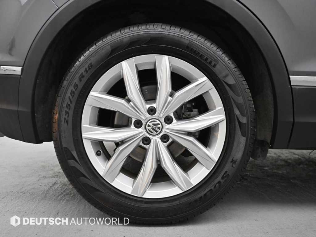 Volkswagen Tiguan - Vista 5