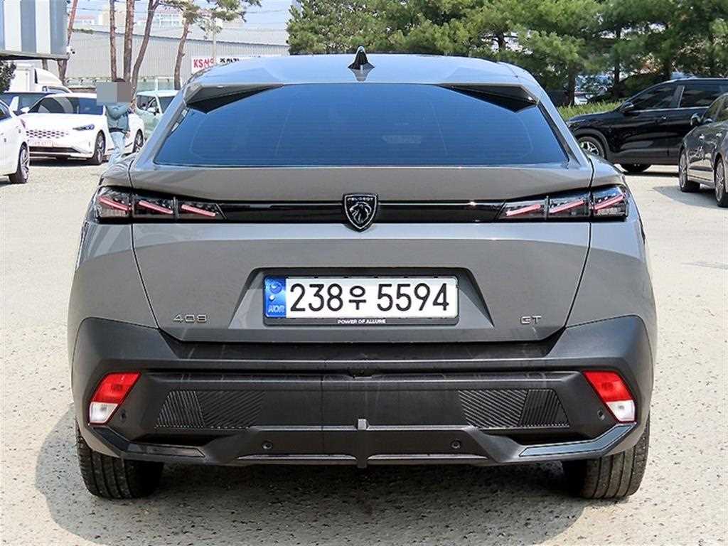 Peugeot 408 - Vista 4