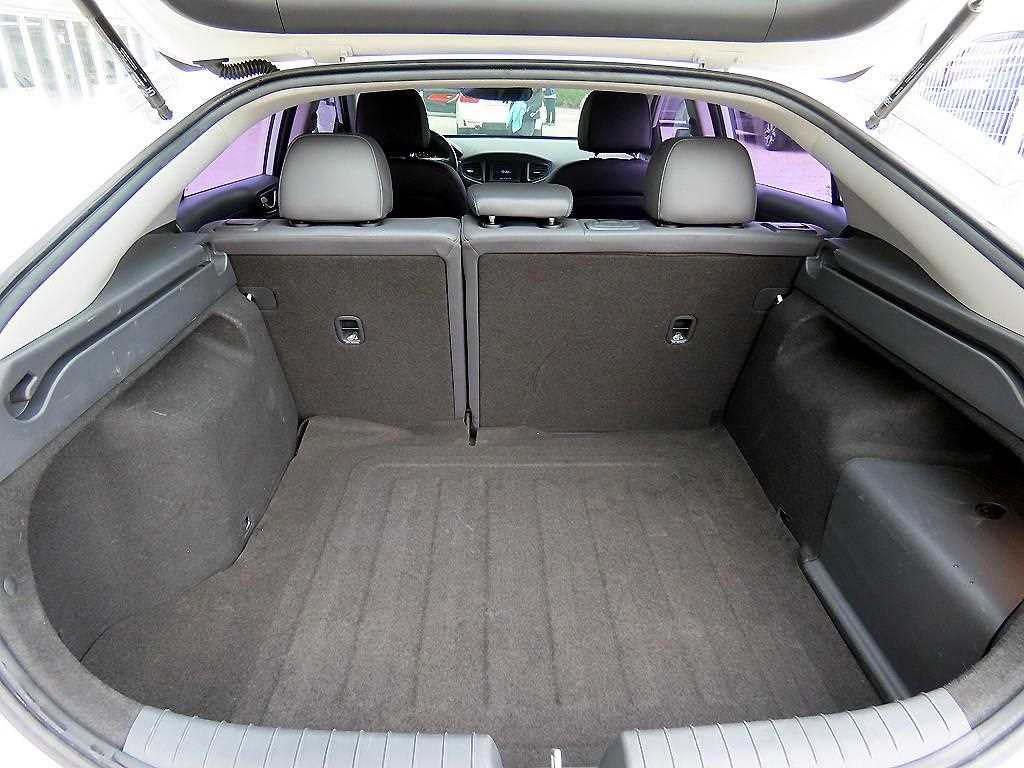 HYUNDAI Ioniq 2016 Blanco - Importación desde Corea - HF Imports Iquique - Foto 17