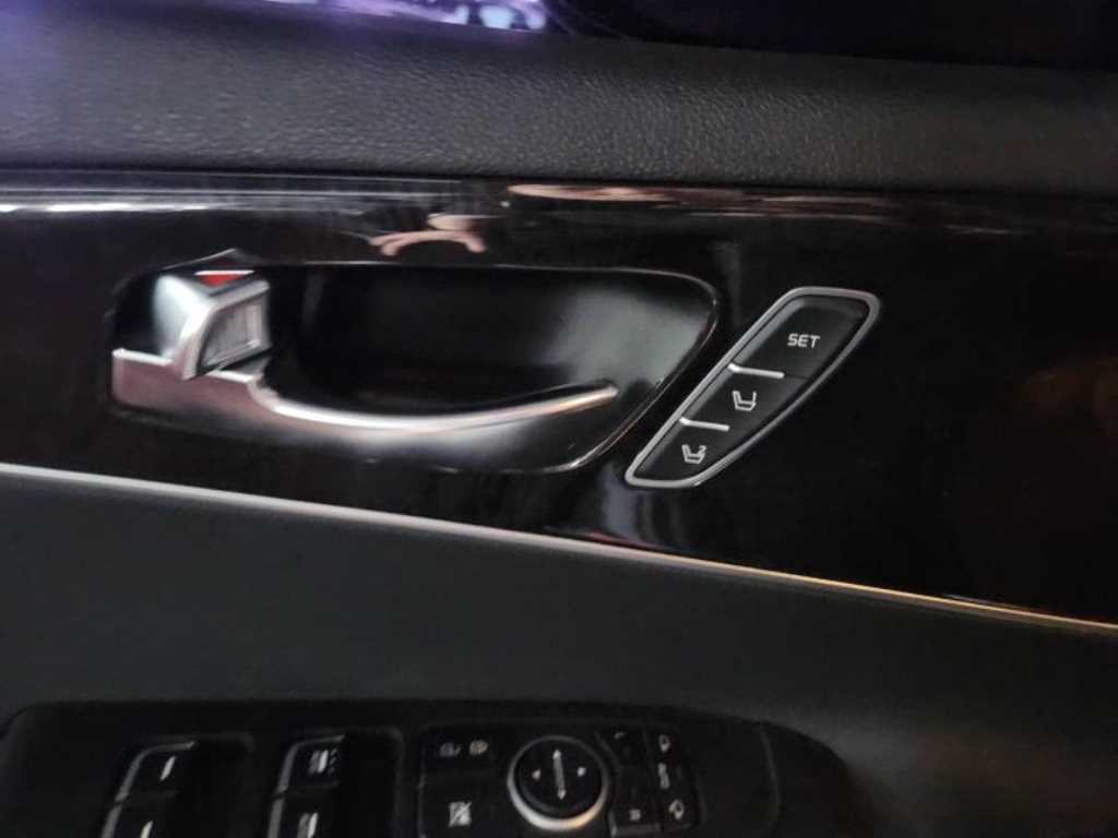 KIA Sorento - Vista 9
