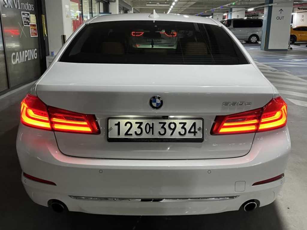 BMW 5 Series - Vista 5