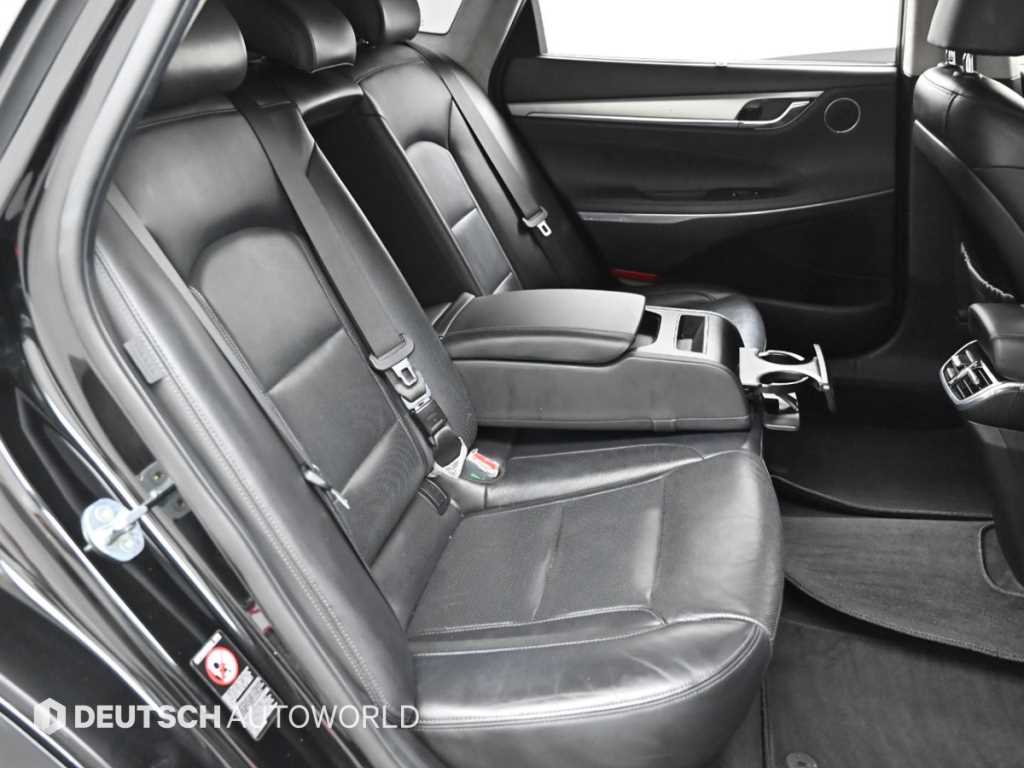 HYUNDAI Grandeur - Vista 12