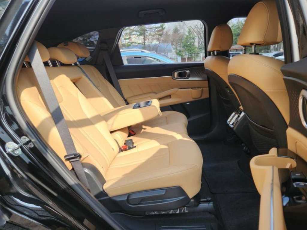 KIA Sorento - Vista 9