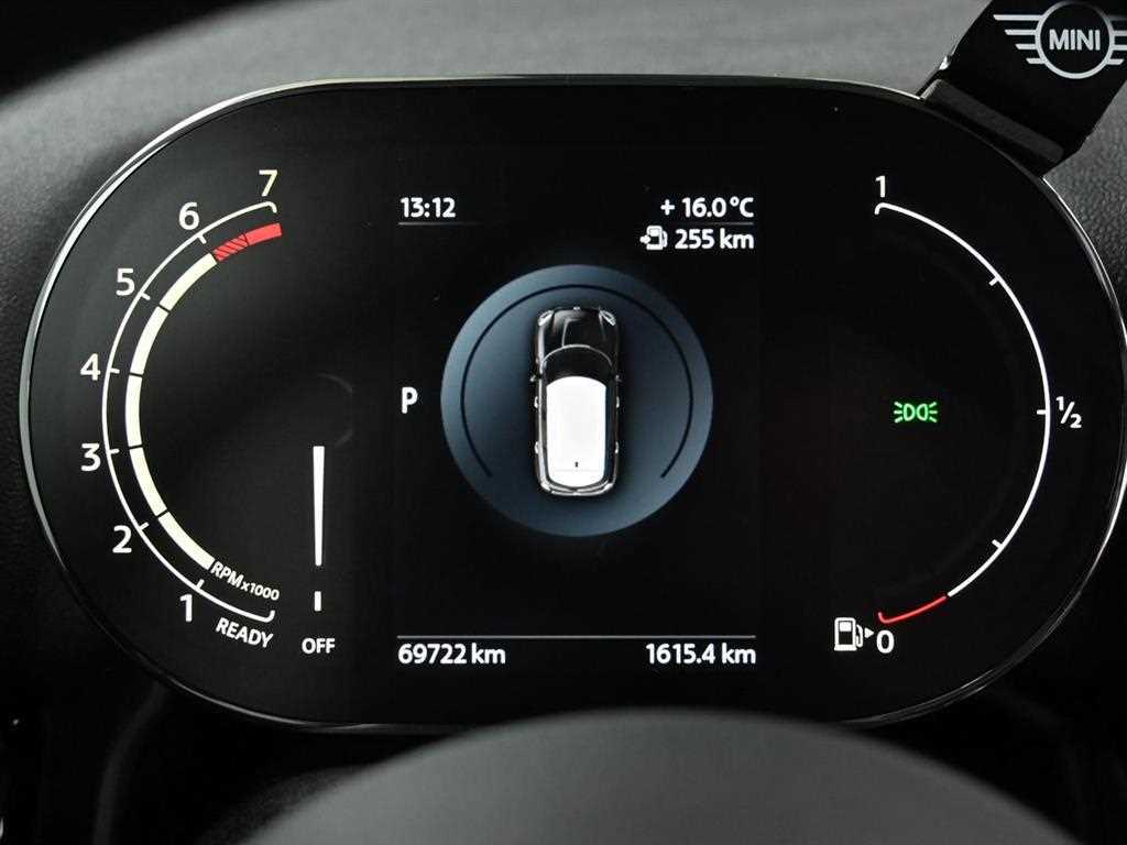 Mini Countryman - Vista 8