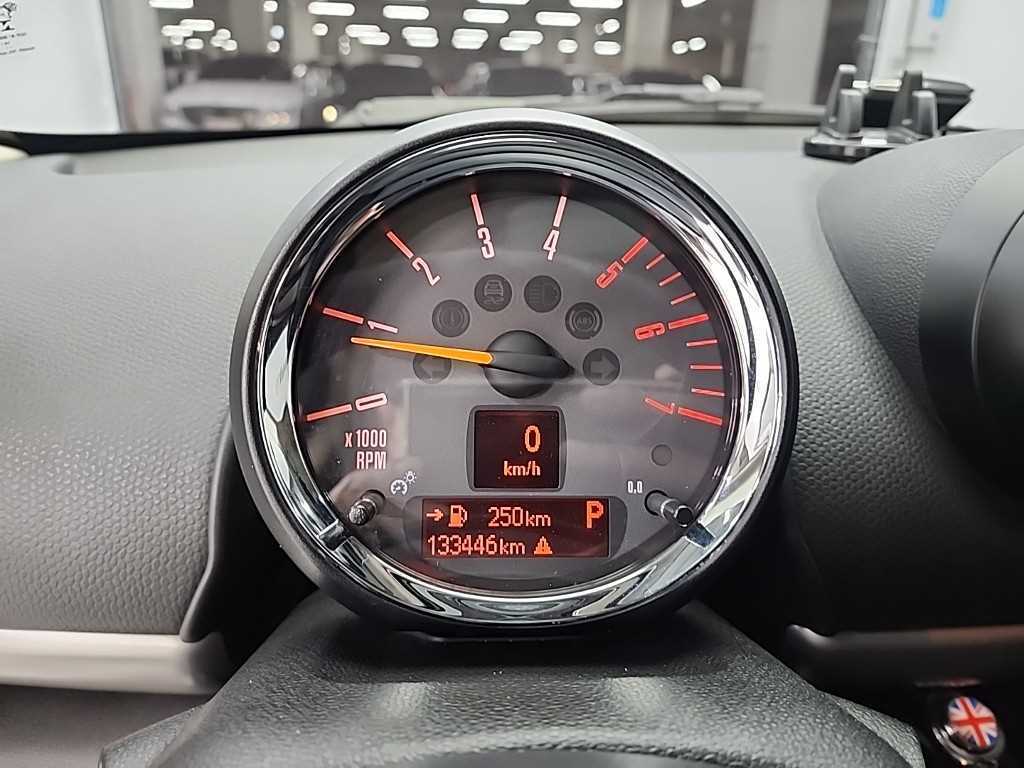 Mini Countryman - Vista 6