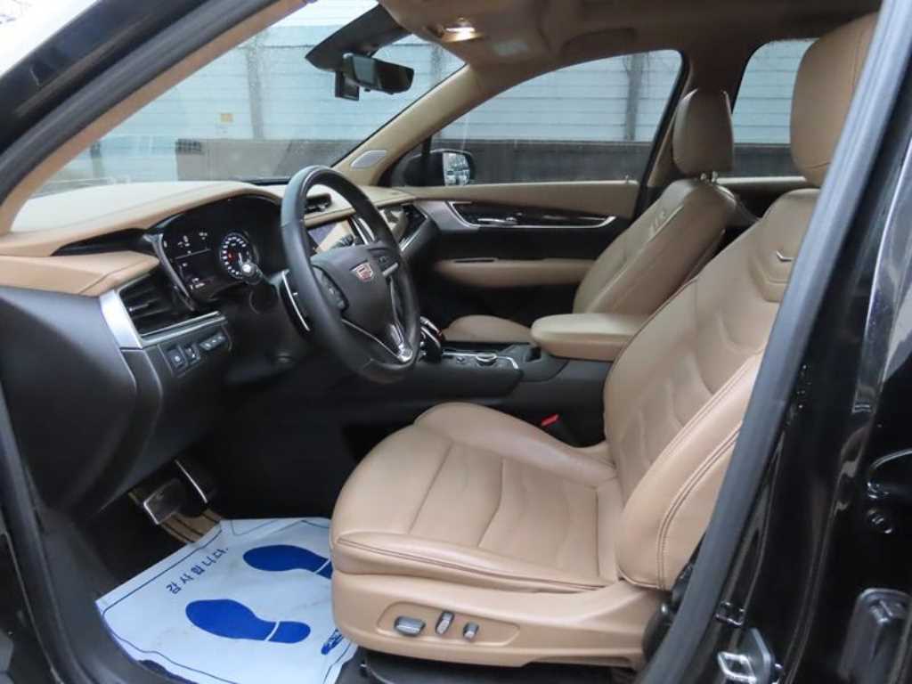 Cadillac XT6 - Vista 6