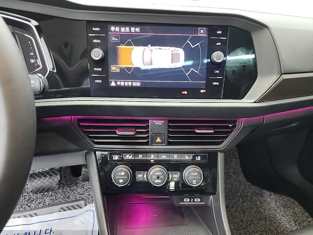 Volkswagen Jetta - Vista 10