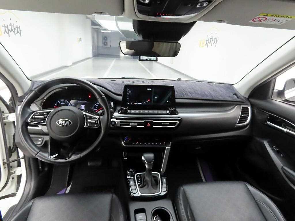 KIA Seltos - Vista 6