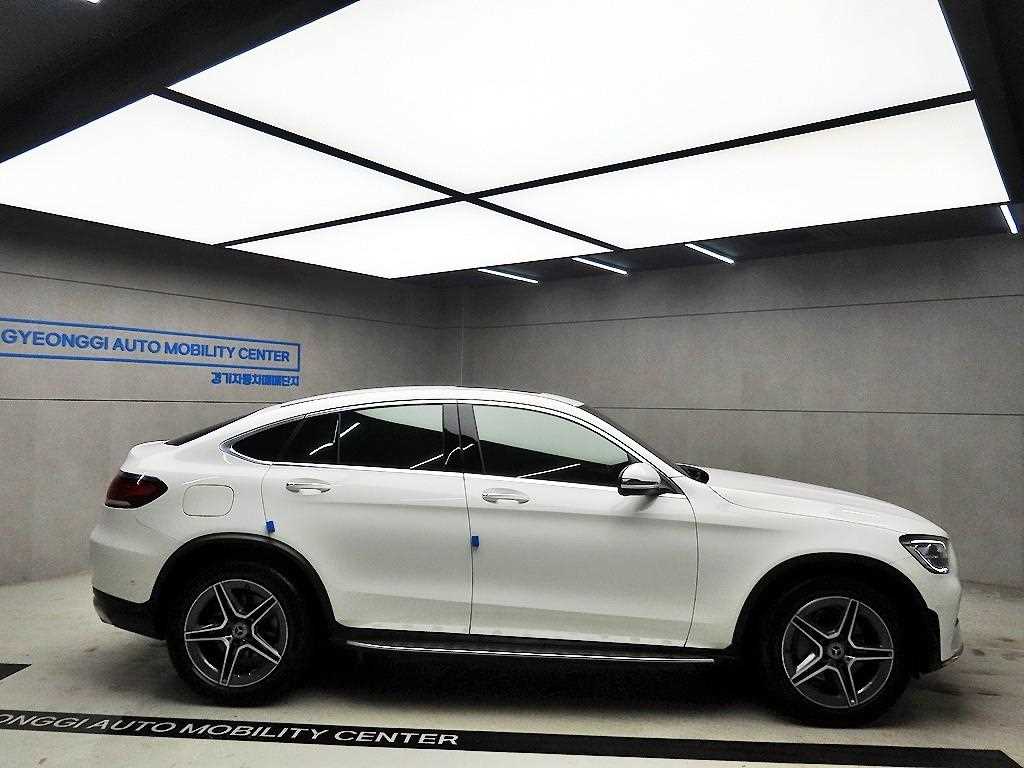 Mercedes Benz GLC Class - Vista 2