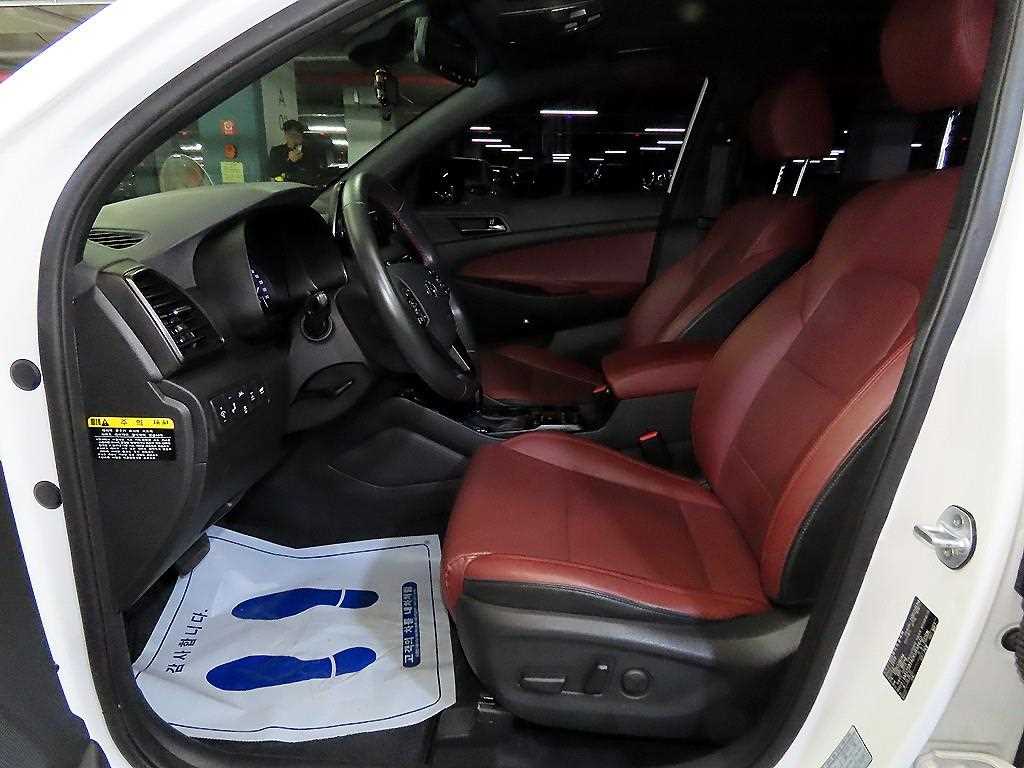 HYUNDAI Tucson - Vista 6