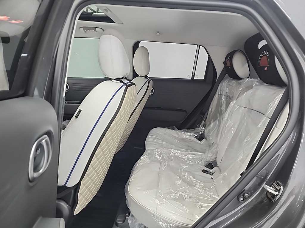 HYUNDAI Casper - Vista 12