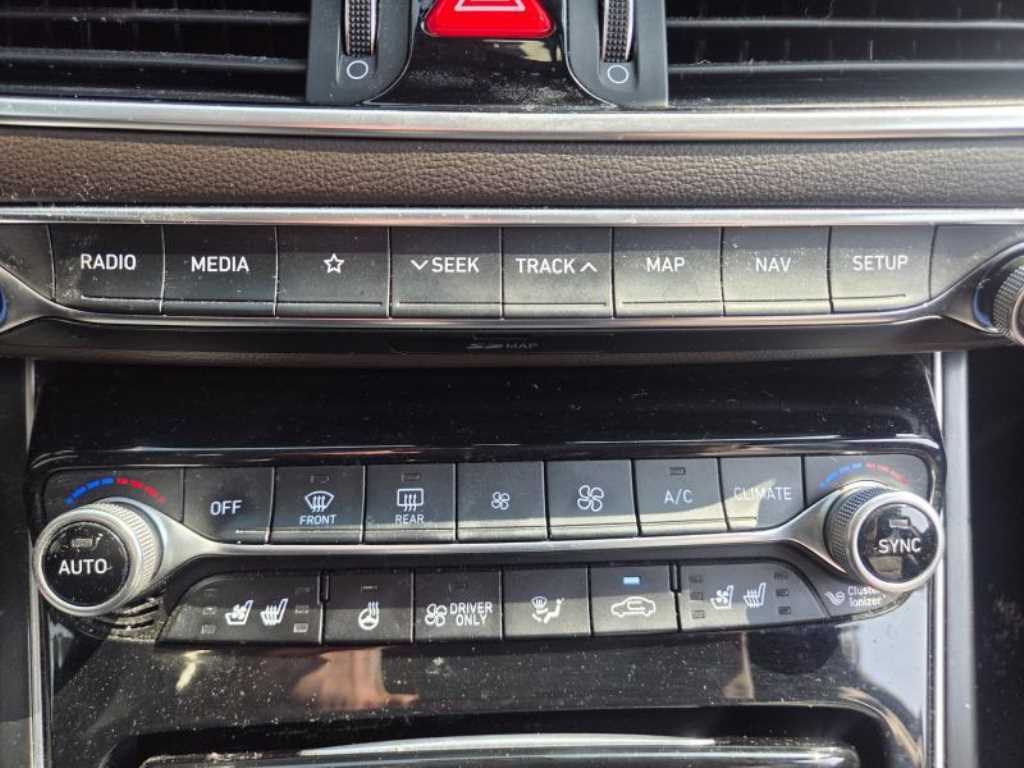 HYUNDAI Grandeur - Vista 10