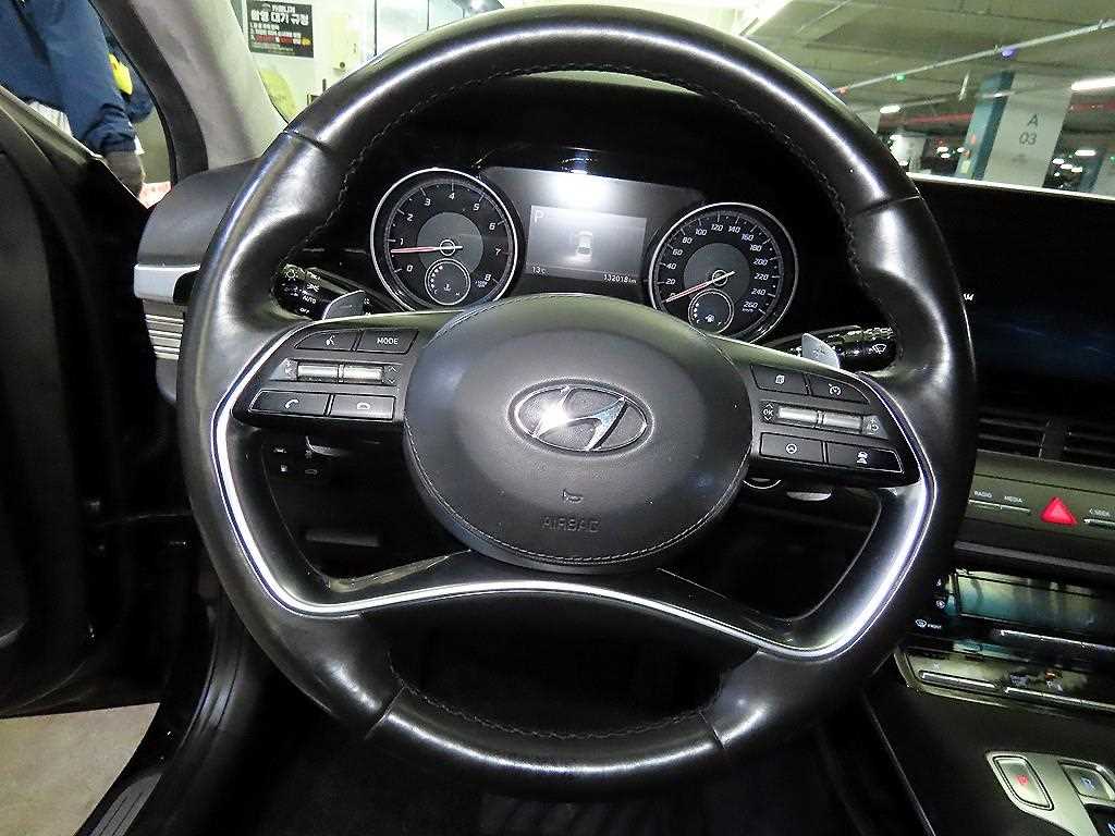 HYUNDAI Grandeur - Vista 8