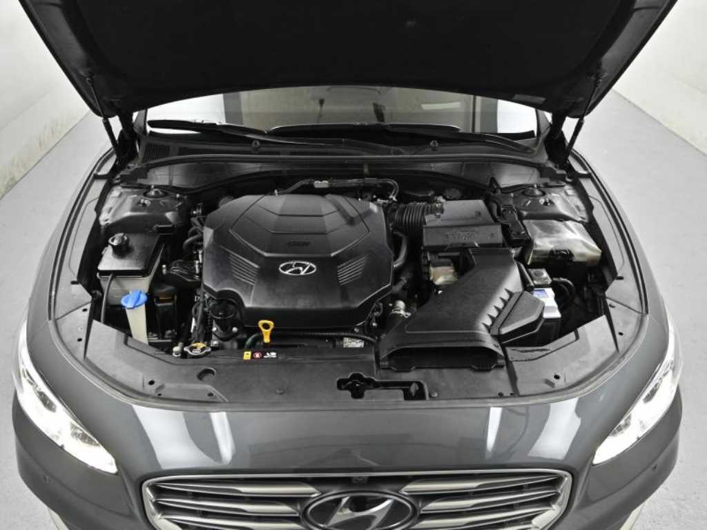 HYUNDAI Grandeur - Vista 6