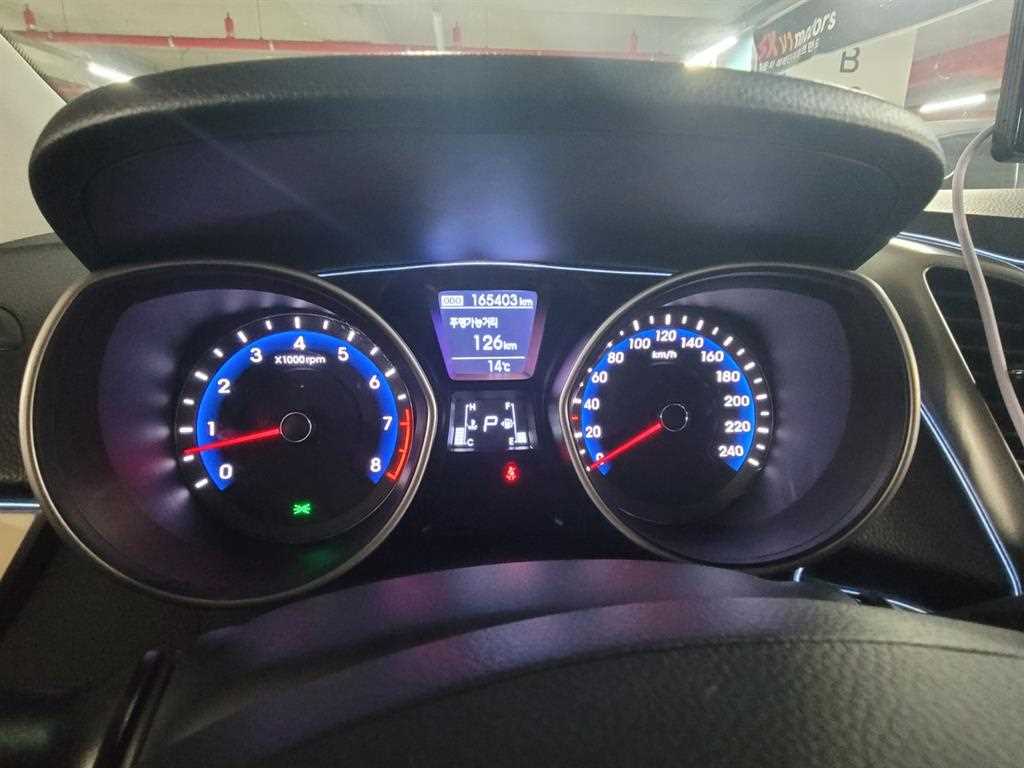 HYUNDAI i30 2012 Gris - Importación desde Corea - HF Imports Iquique - Foto 13