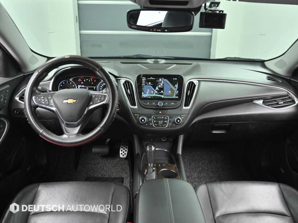 Chevrolet Malibu - Vista 7