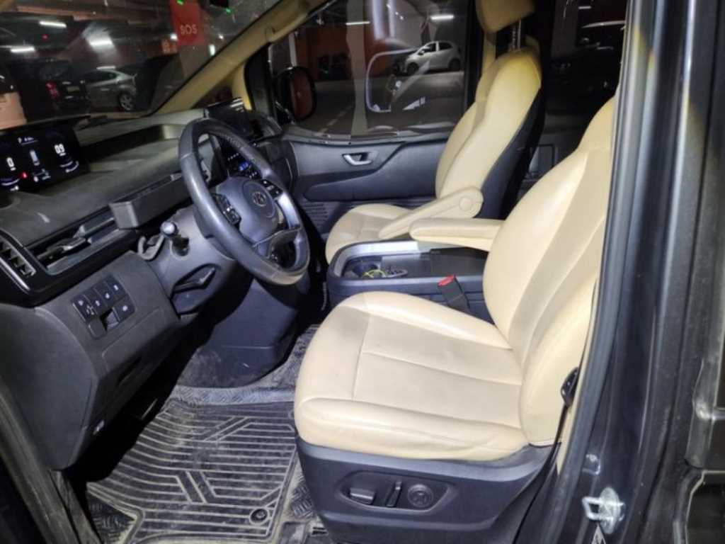 HYUNDAI Staria - Vista 7