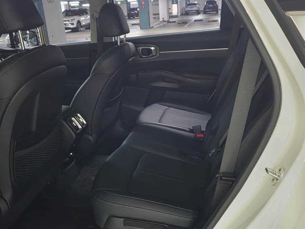 KIA Sorento - Vista 7