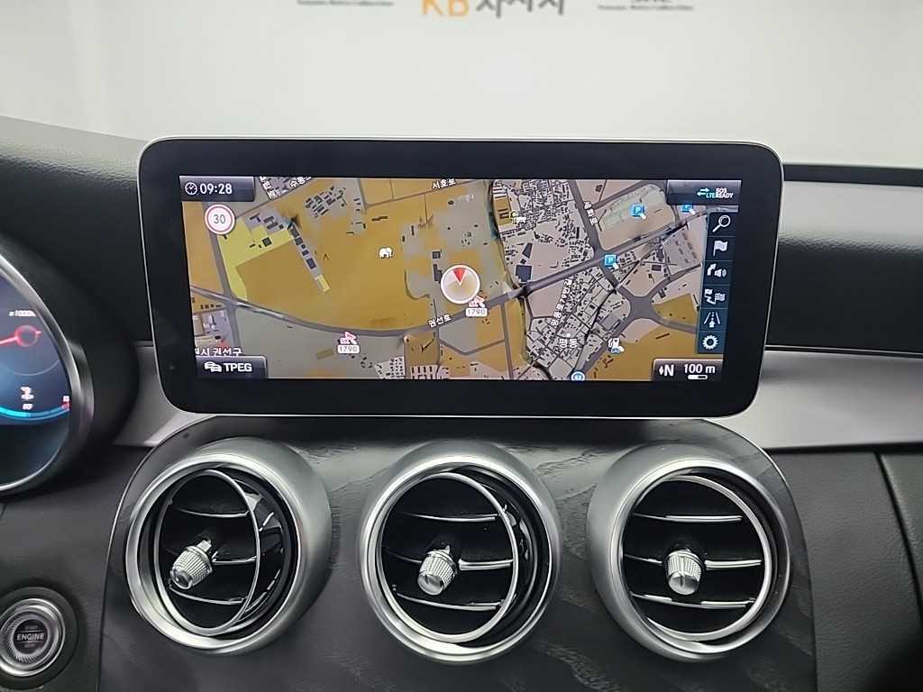 Mercedes Benz C Class 2021 Blanco - Importación desde Corea - HF Imports Iquique - Foto 15