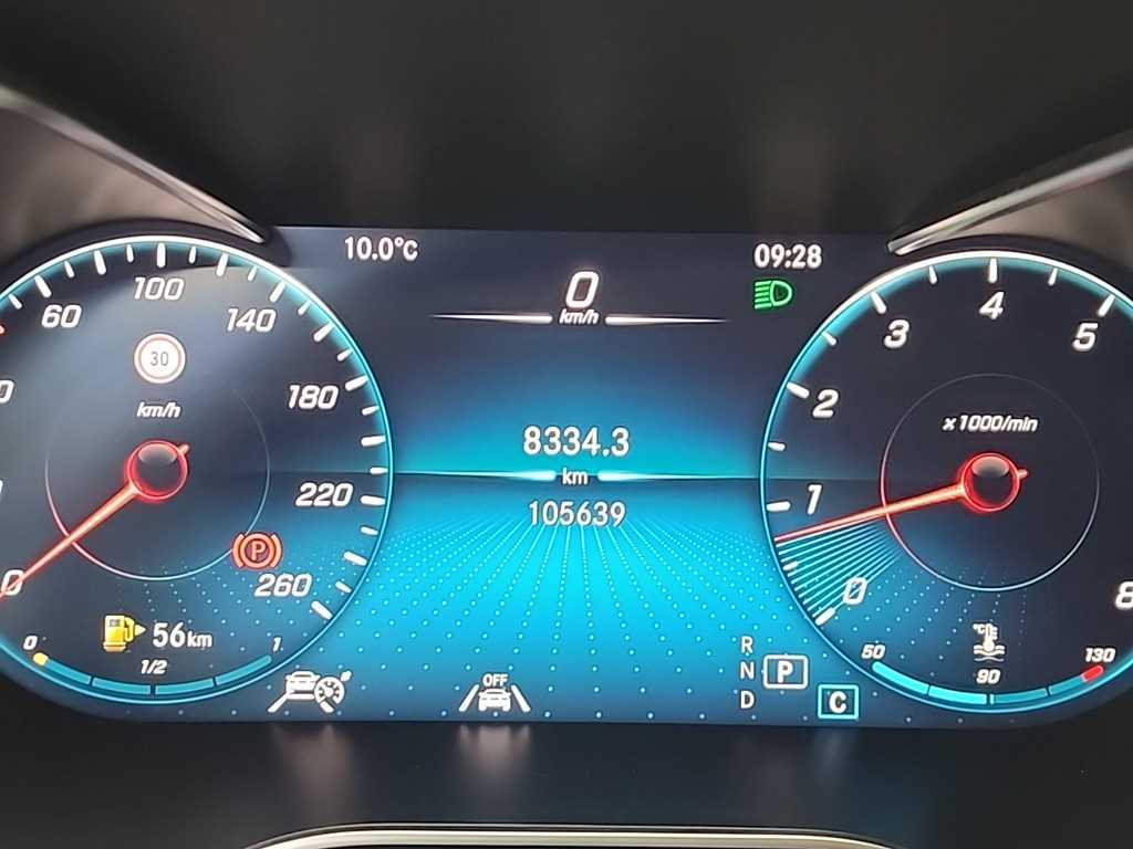 Mercedes Benz C Class - Vista 6