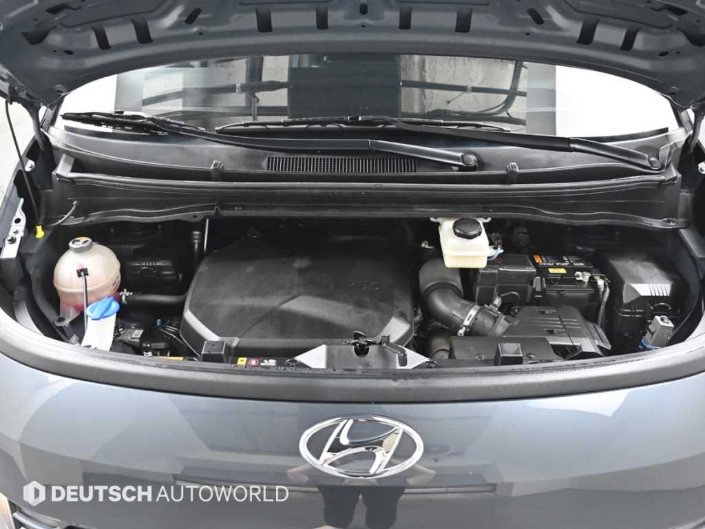 HYUNDAI Staria - Vista 6