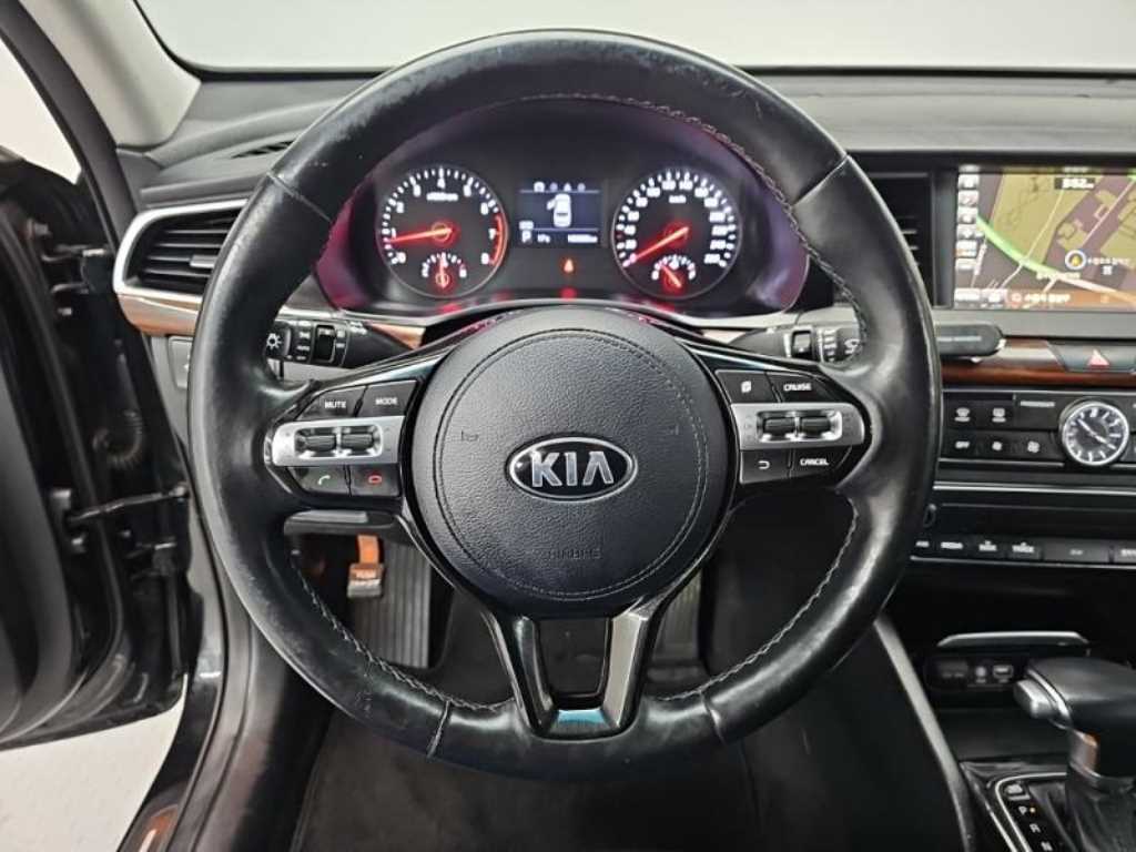 KIA K7 - Vista 7