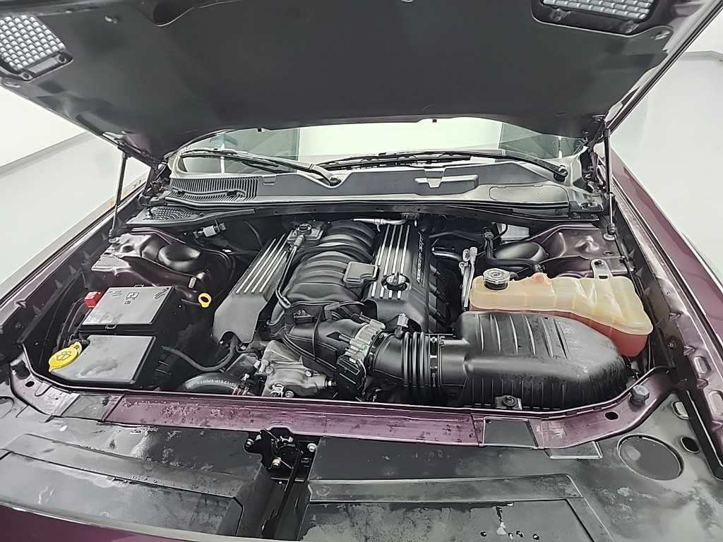 DODGE Challenger - Vista 5