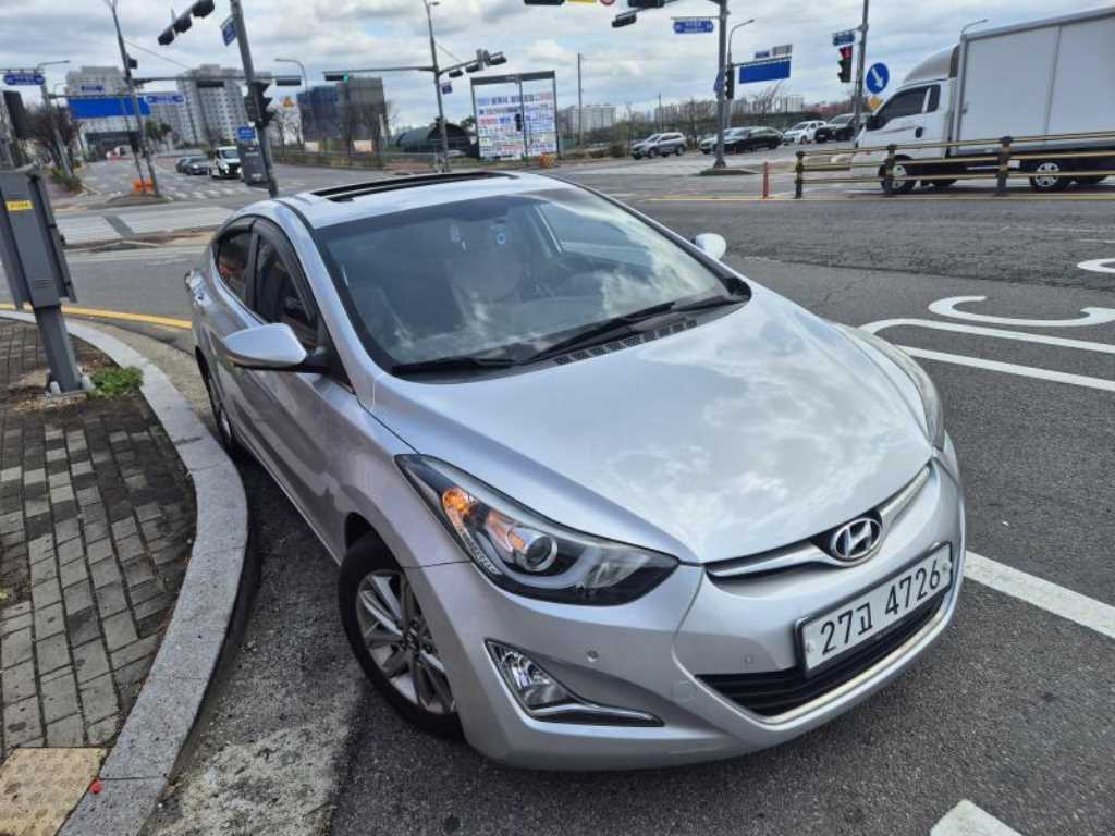 HYUNDAI Avante 2016 - Importación desde Corea - HF Imports Iquique - Foto 1