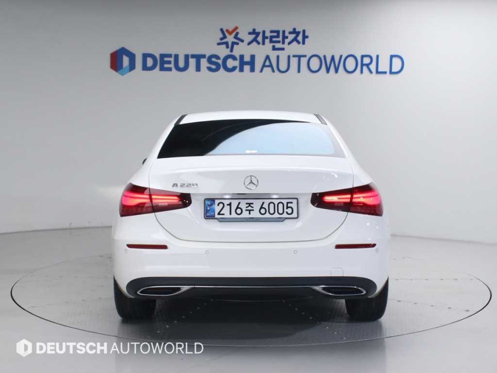 Mercedes Benz A Class - Vista 4