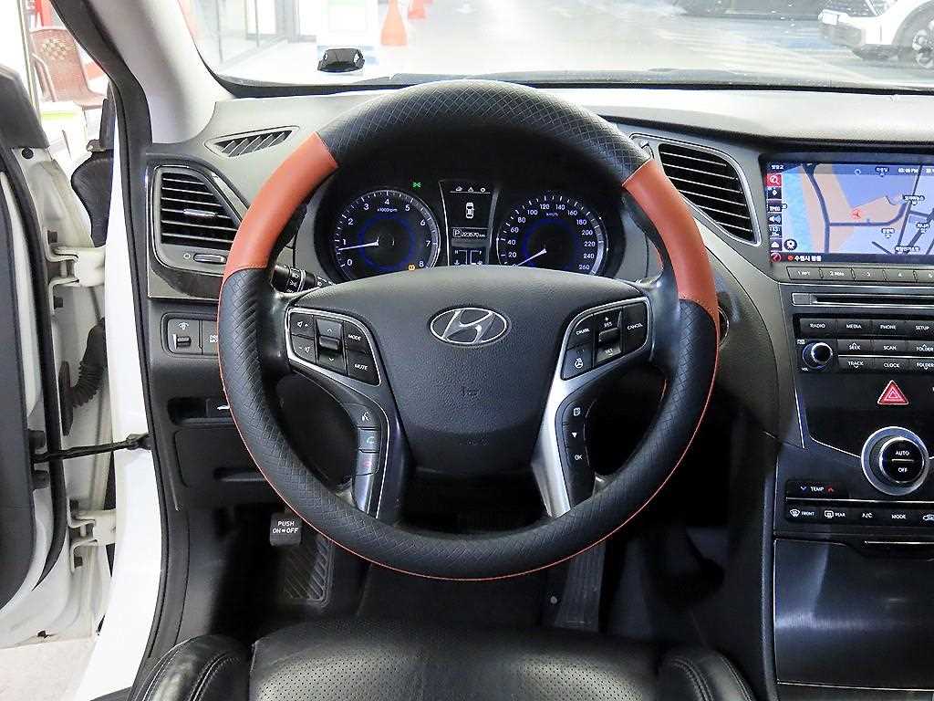 HYUNDAI Grandeur - Vista 8