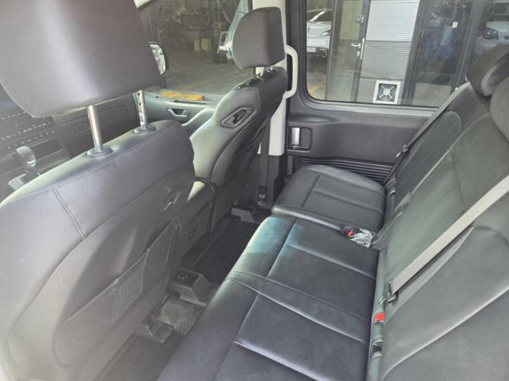 HYUNDAI Staria - Vista 8